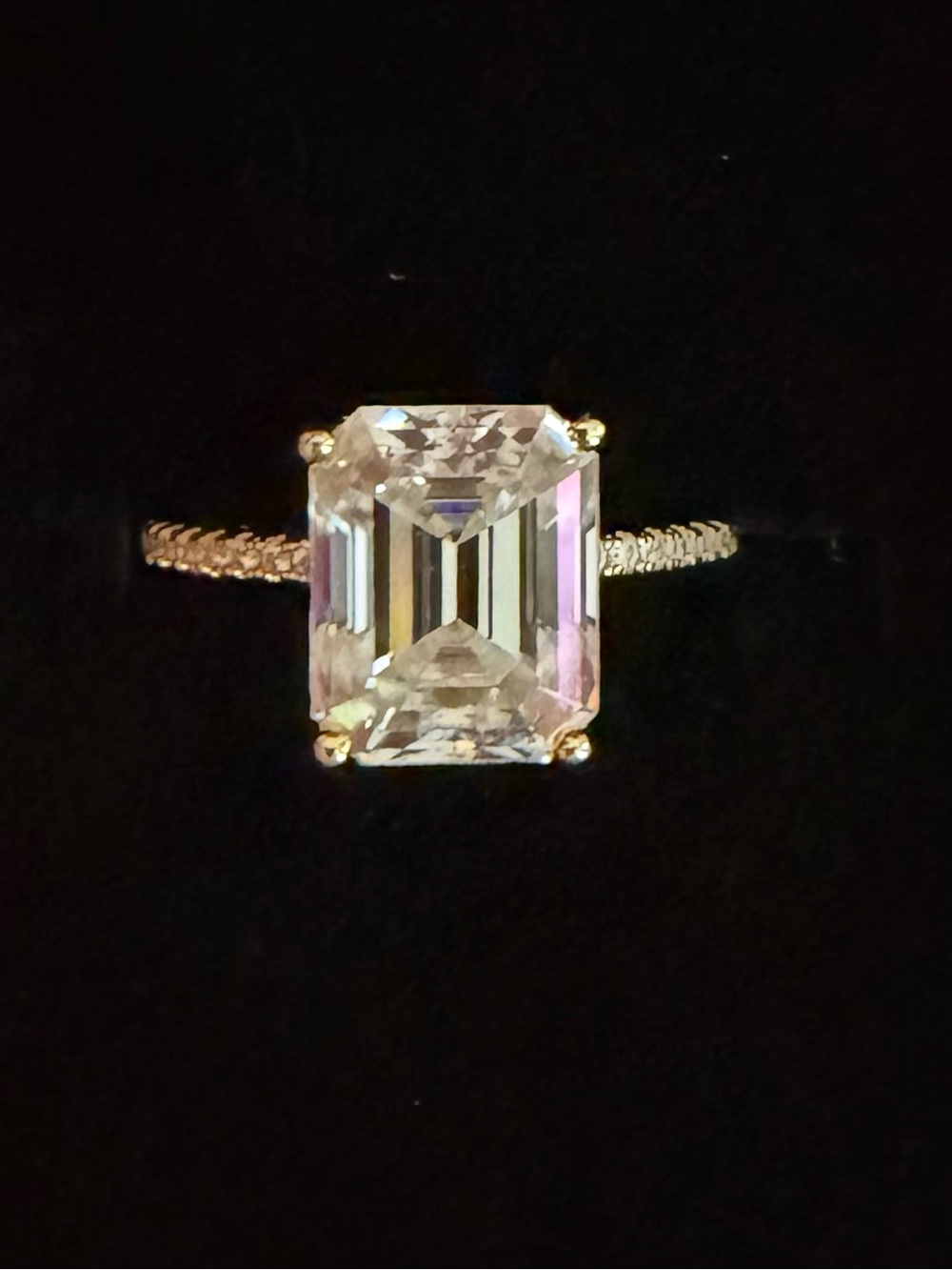 Elegant Emerald-Cut Solitaire 4ct moissanite and 18k Gold plated Sterling silver